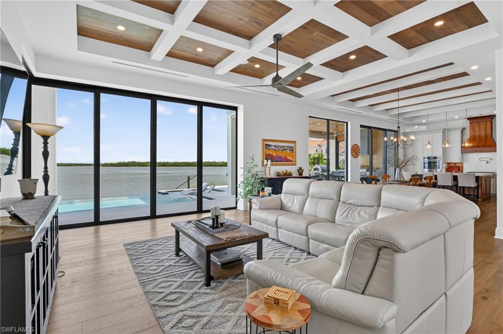MARCO BEACH - Residential