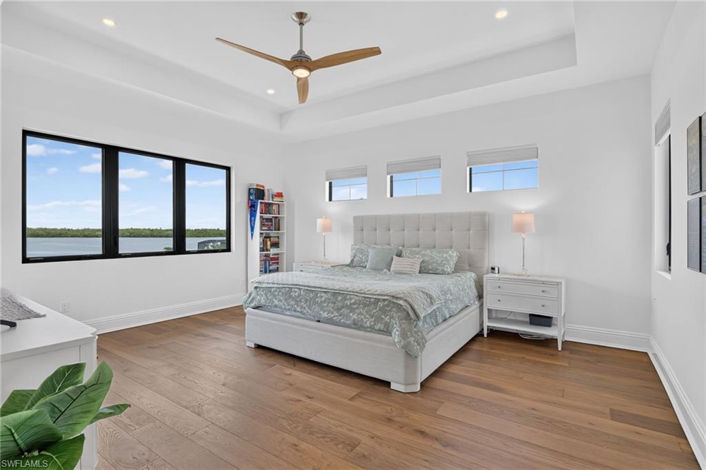 MARCO BEACH - Residential