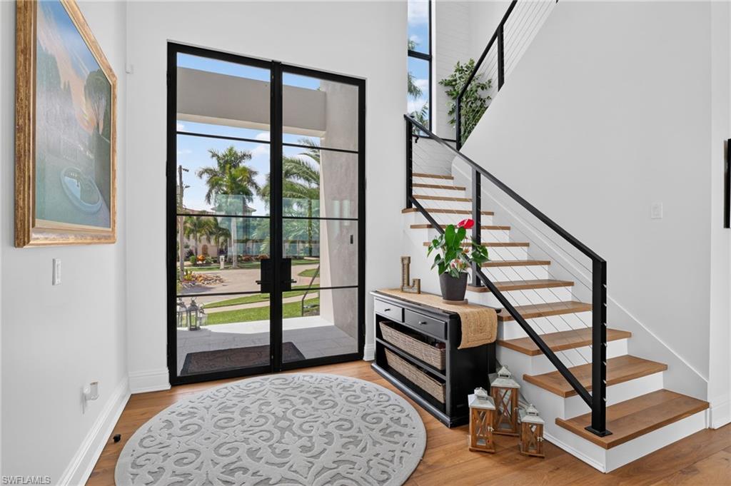 MARCO BEACH - Residential