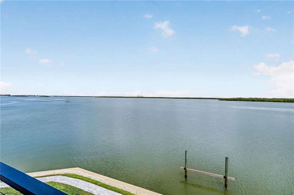 MARCO BEACH - Residential
