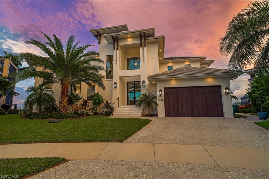 MARCO BEACH - Residential