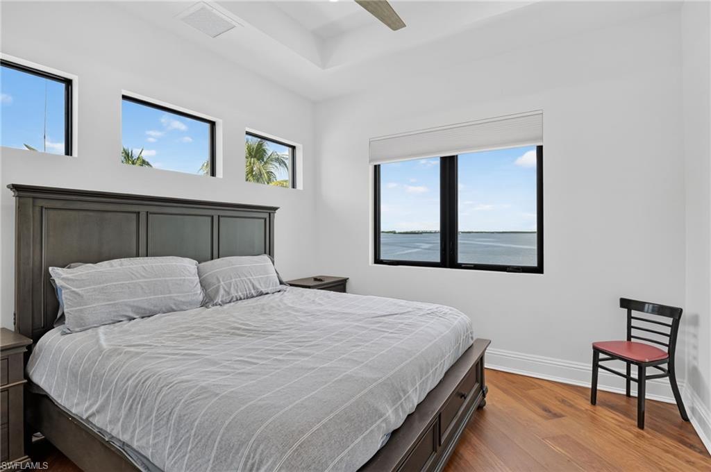 MARCO BEACH - Residential