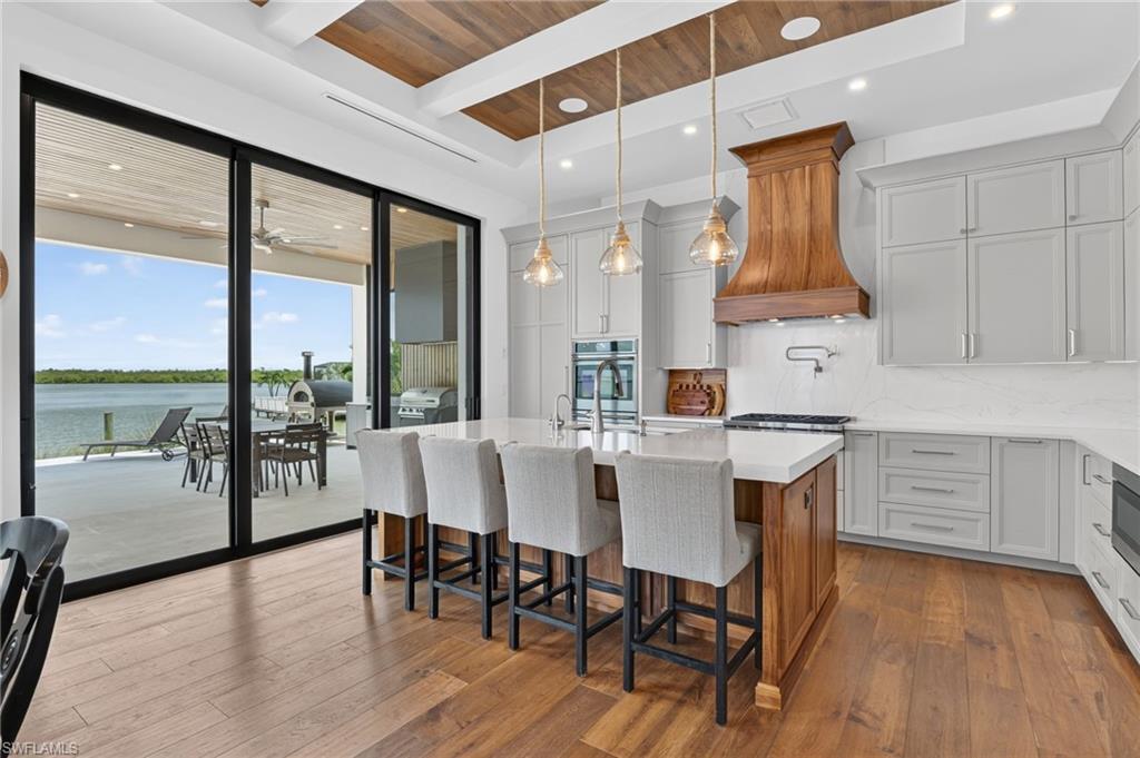 MARCO BEACH - Residential
