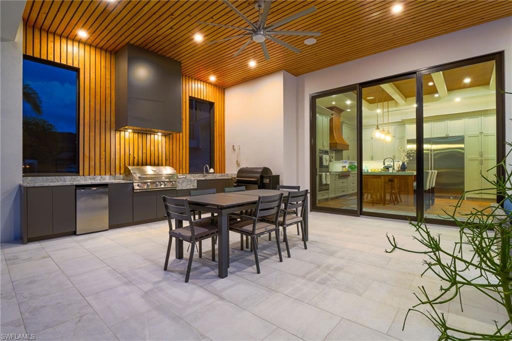 MARCO BEACH - Residential