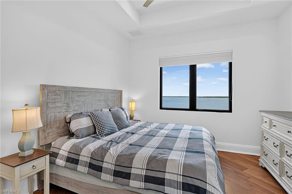 MARCO BEACH - Residential