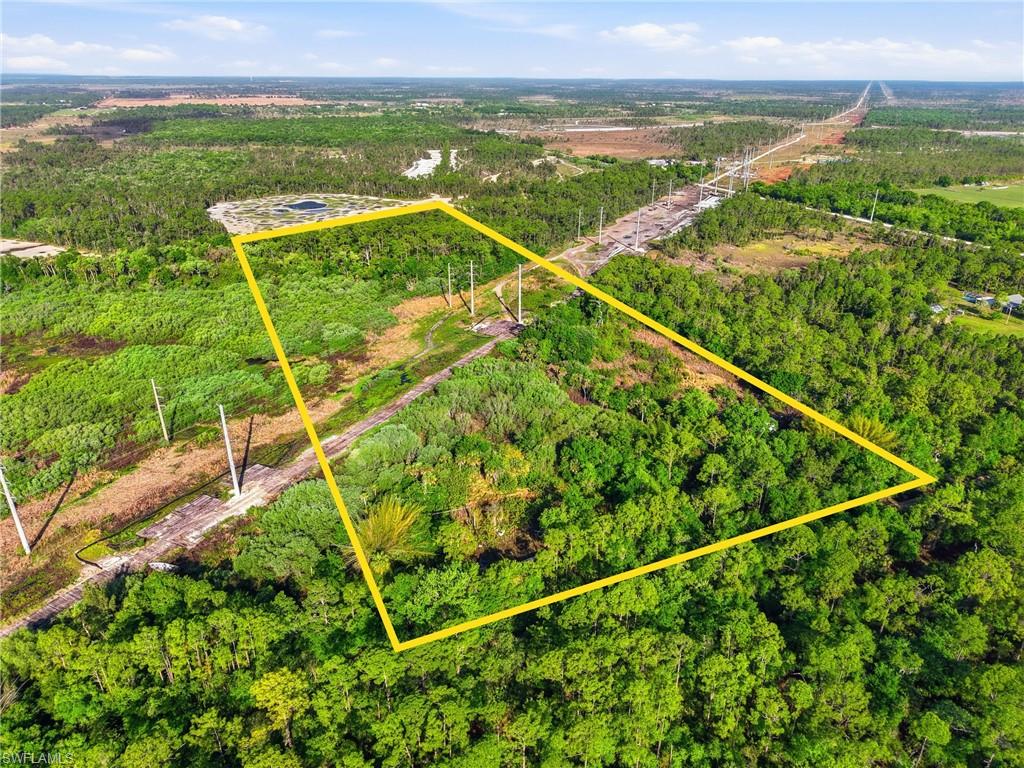 13-acre oasis in North Fort Myers with endless potential! Equipped with a well and septic, this property is ready for your dream home, barn, or private retreat. Create your own SWFL paradise and enjoy space, privacy, and opportunity in one of the area’s most desirable locations.