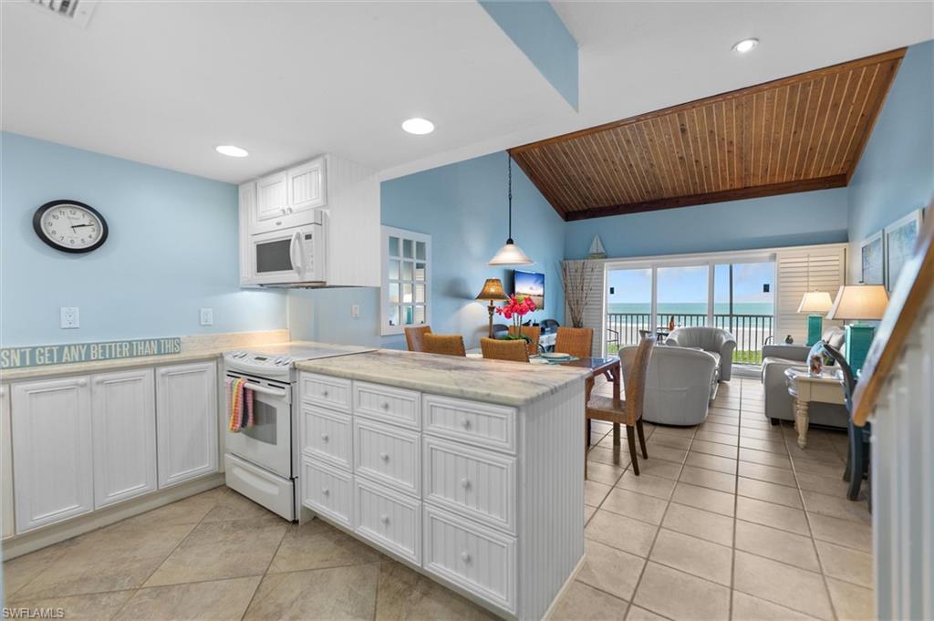 GULF BEACH VILLAS - Residential