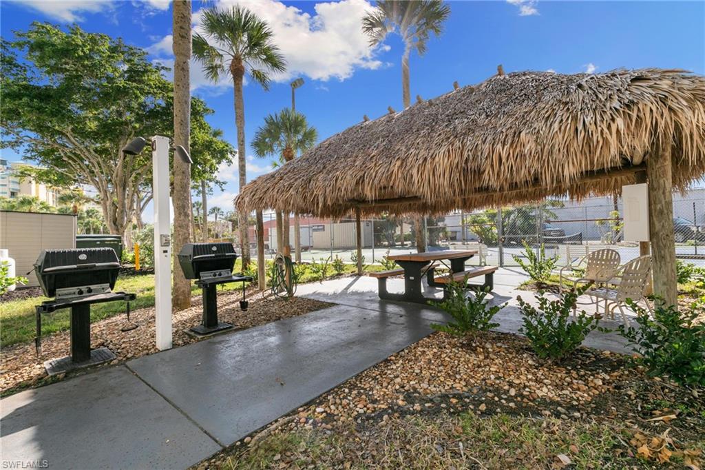 RIVERSIDE CLUB - Residential