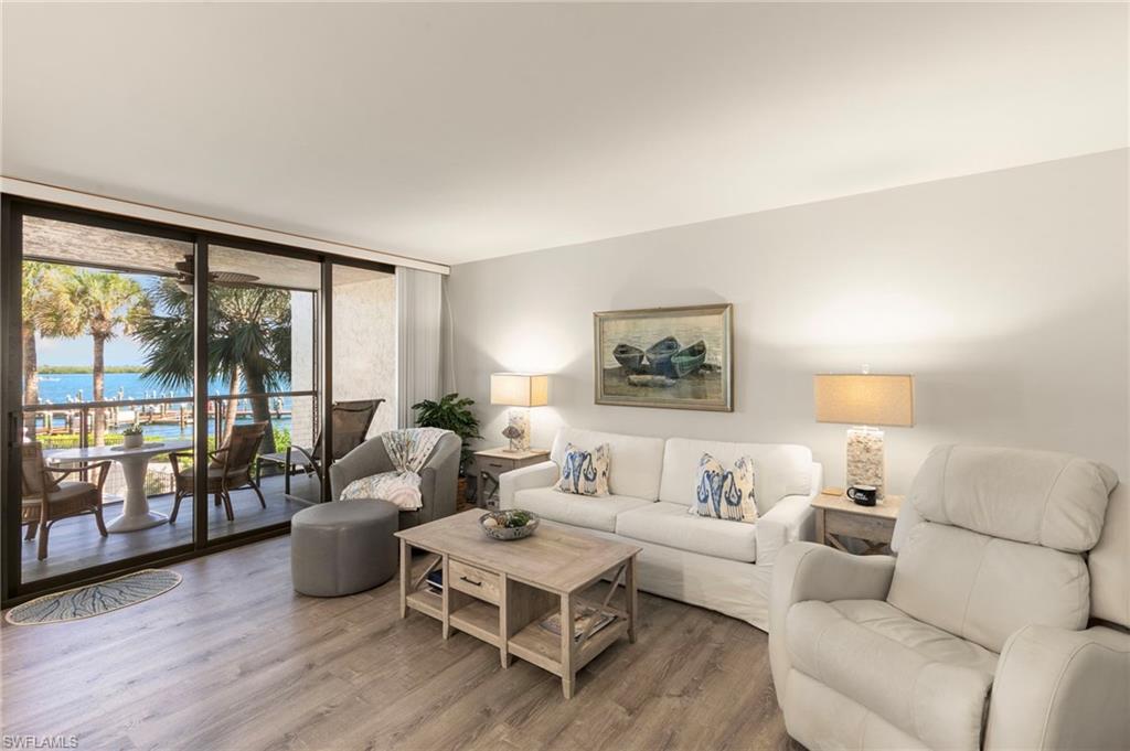 RIVERSIDE CLUB - Residential