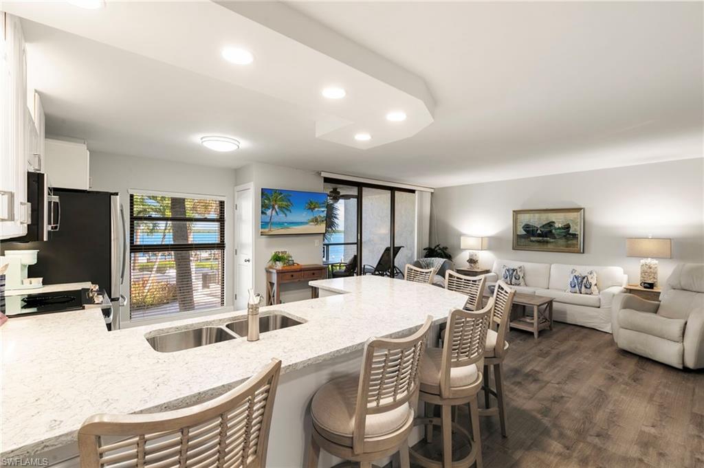 RIVERSIDE CLUB - Residential