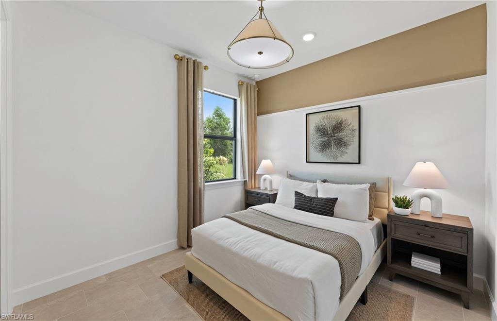 COUNTRY CLUB - Residential