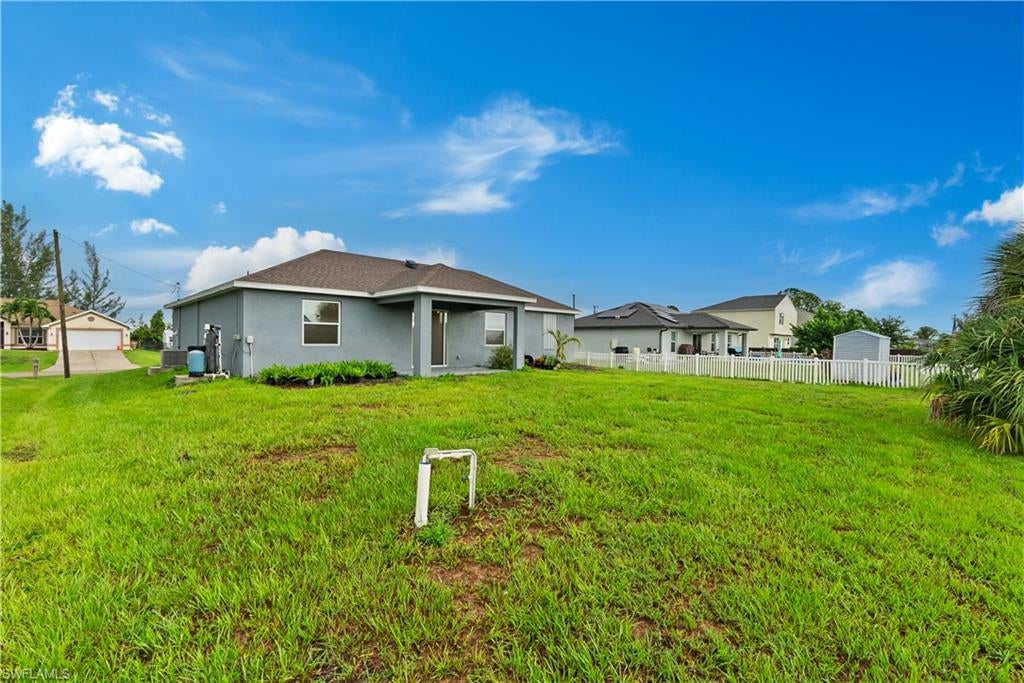 CAPE CORAL - Residential