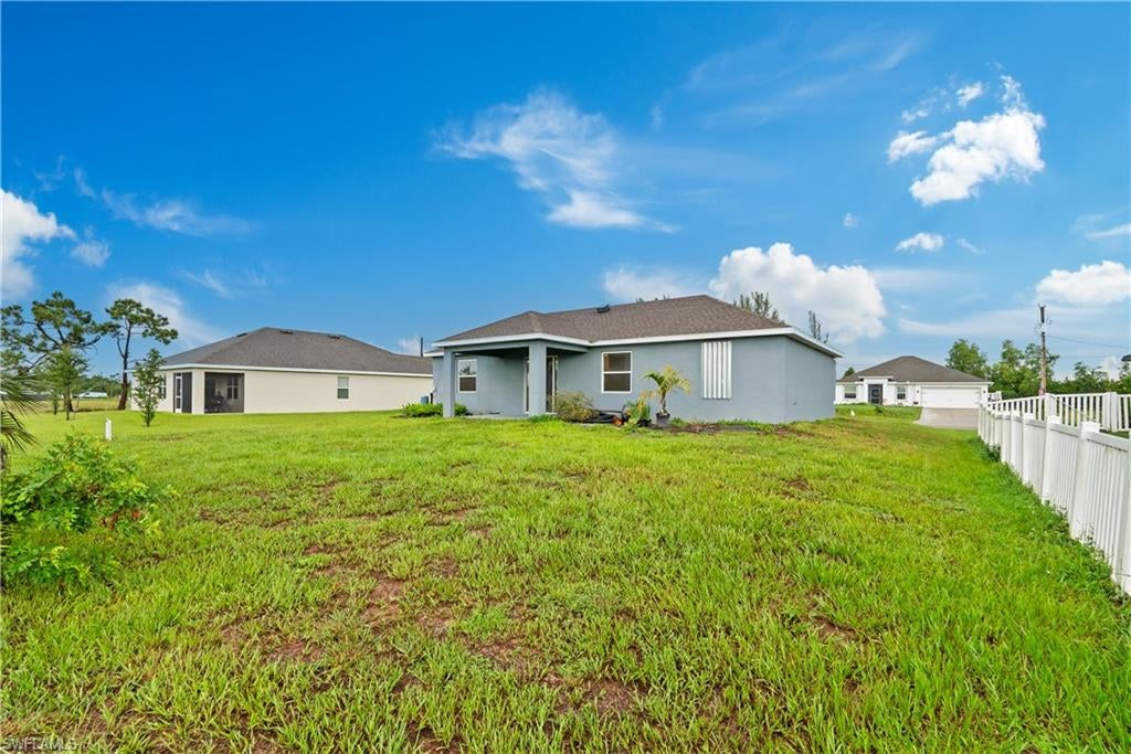 CAPE CORAL - Residential