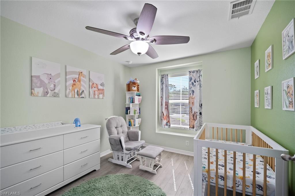 BAYSHORE COMMONS - Residential