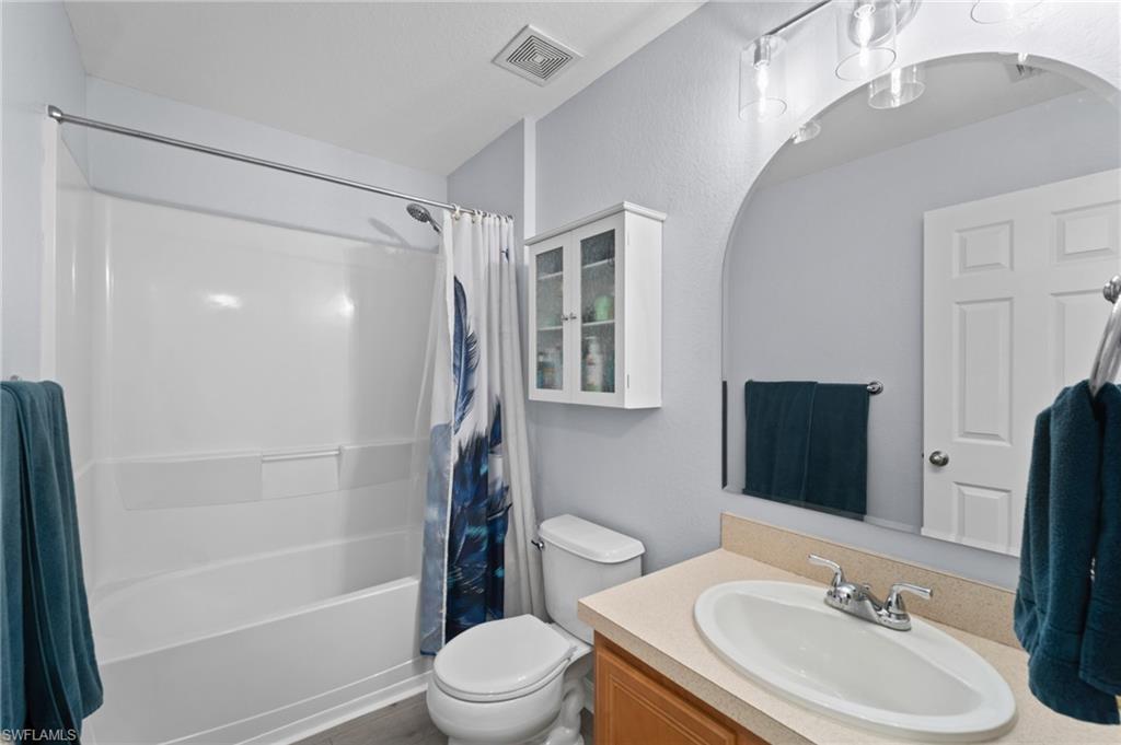 BAYSHORE COMMONS - Residential