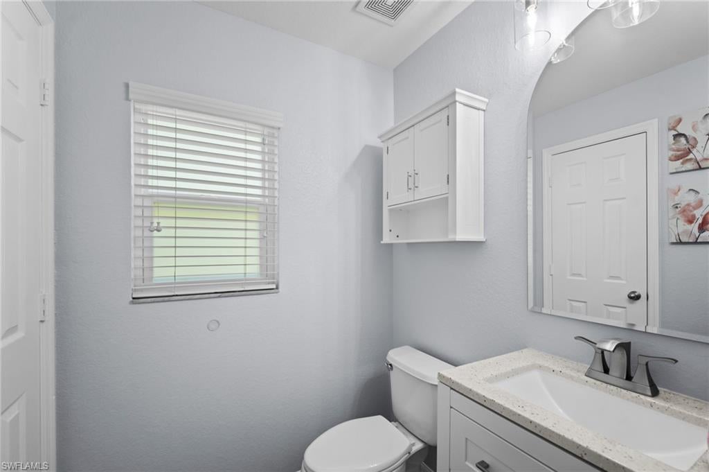 BAYSHORE COMMONS - Residential