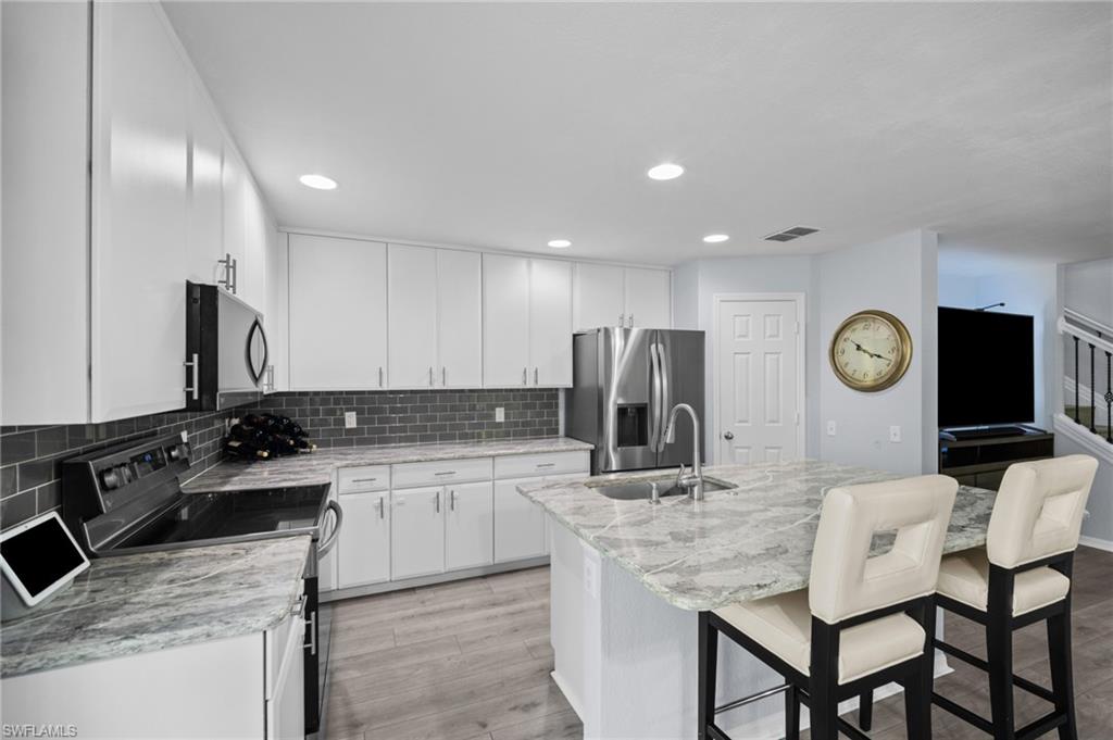 BAYSHORE COMMONS - Residential