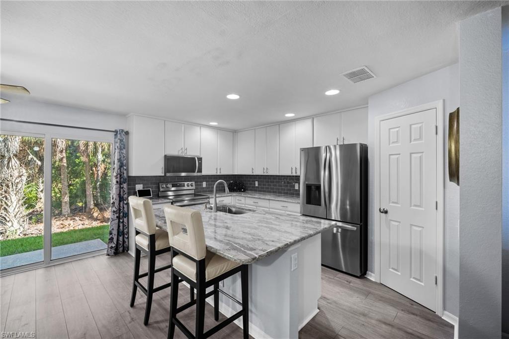 BAYSHORE COMMONS - Residential
