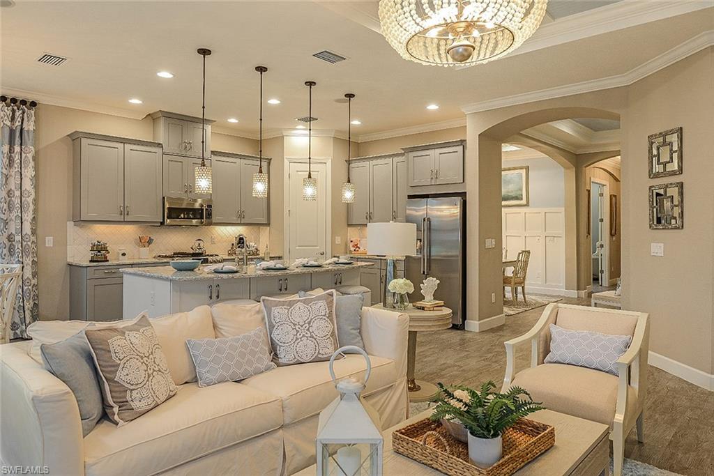 PEBBLE POINTE - Residential
