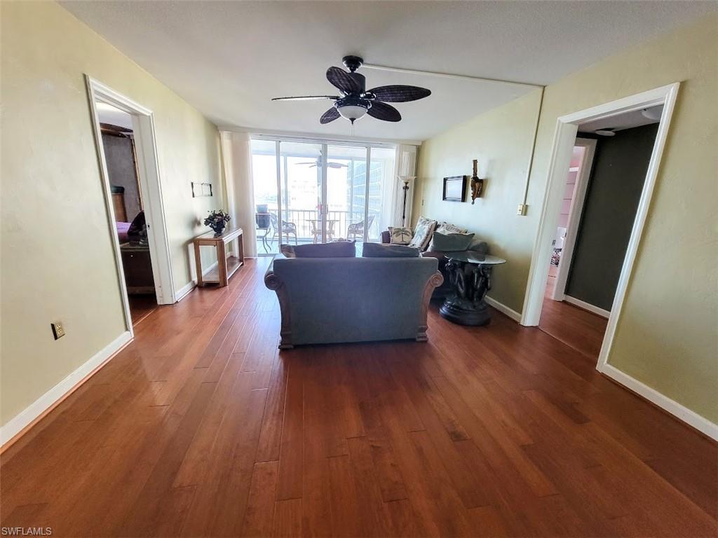 CRECIENTE CONDO NORTH - Residential