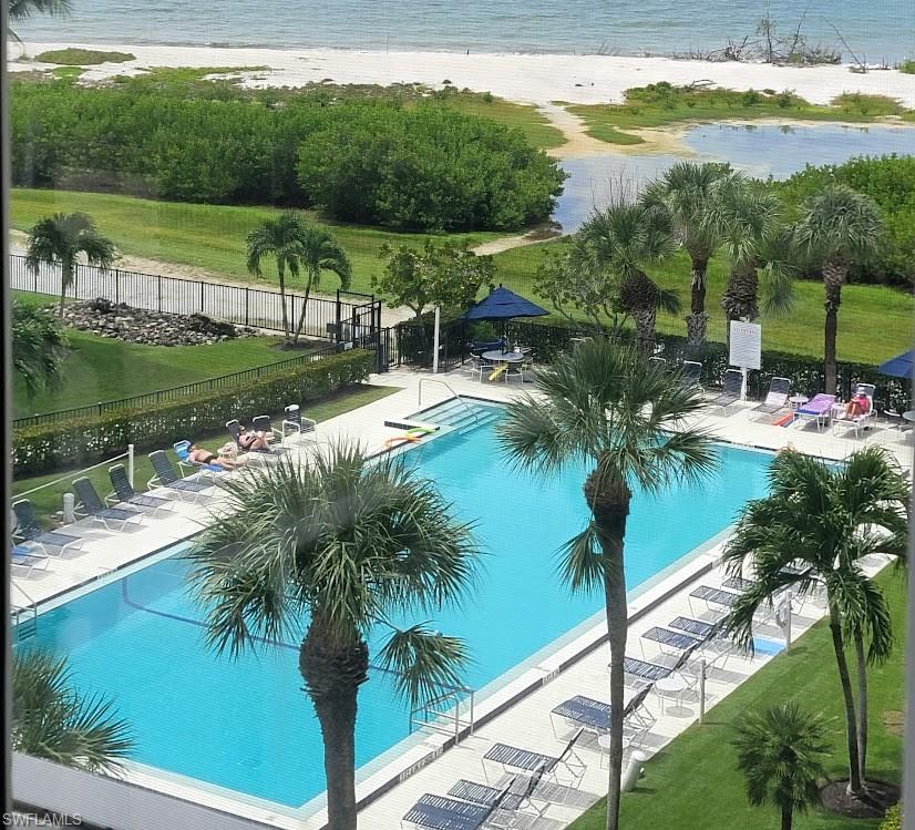 CRECIENTE CONDO NORTH - Residential