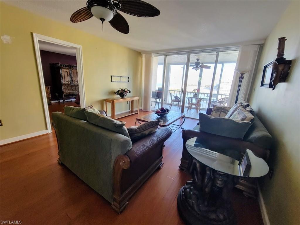 CRECIENTE CONDO NORTH - Residential