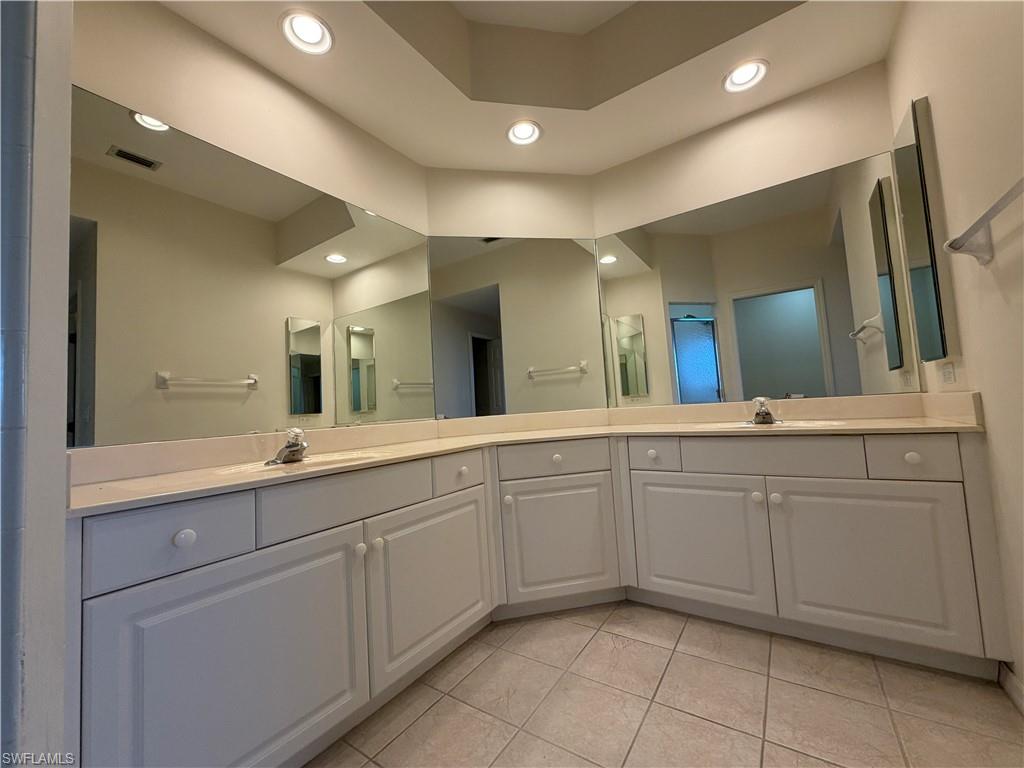 RIVERS EDGE - Residential