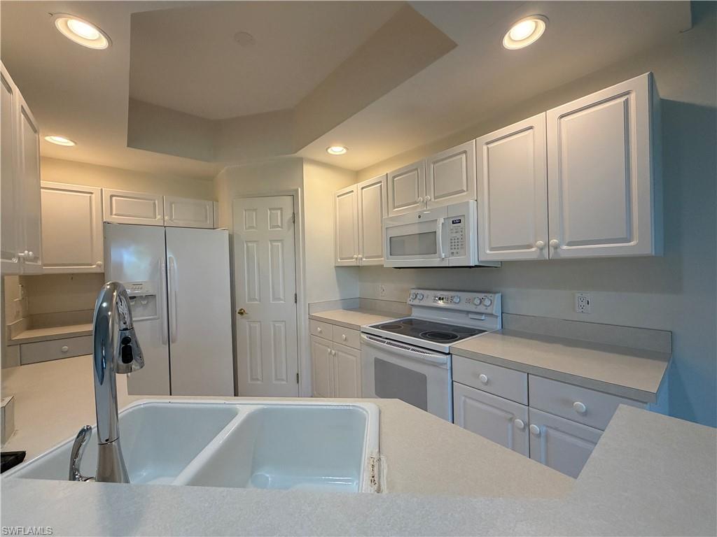 RIVERS EDGE - Residential
