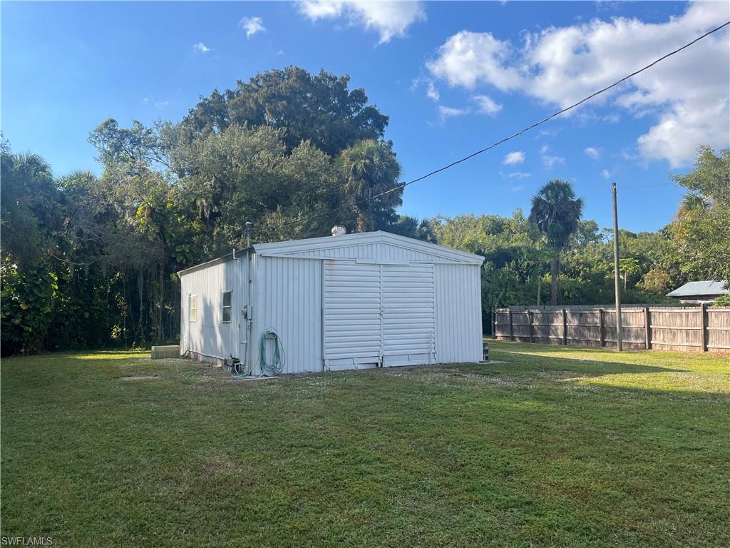 NORTH FORT MYERS - Residential