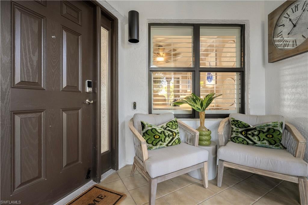 200 LA PENINSULA - Residential
