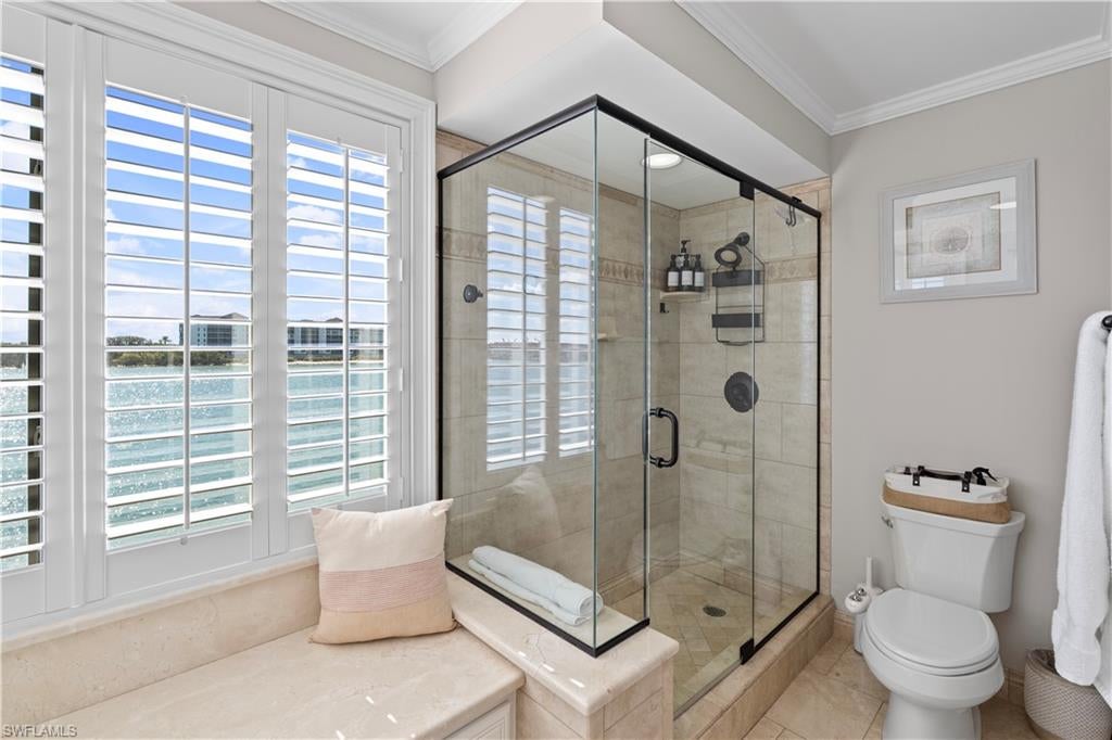200 LA PENINSULA - Residential
