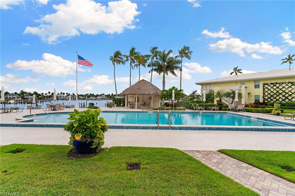 JENNIFER SHORES - Residential