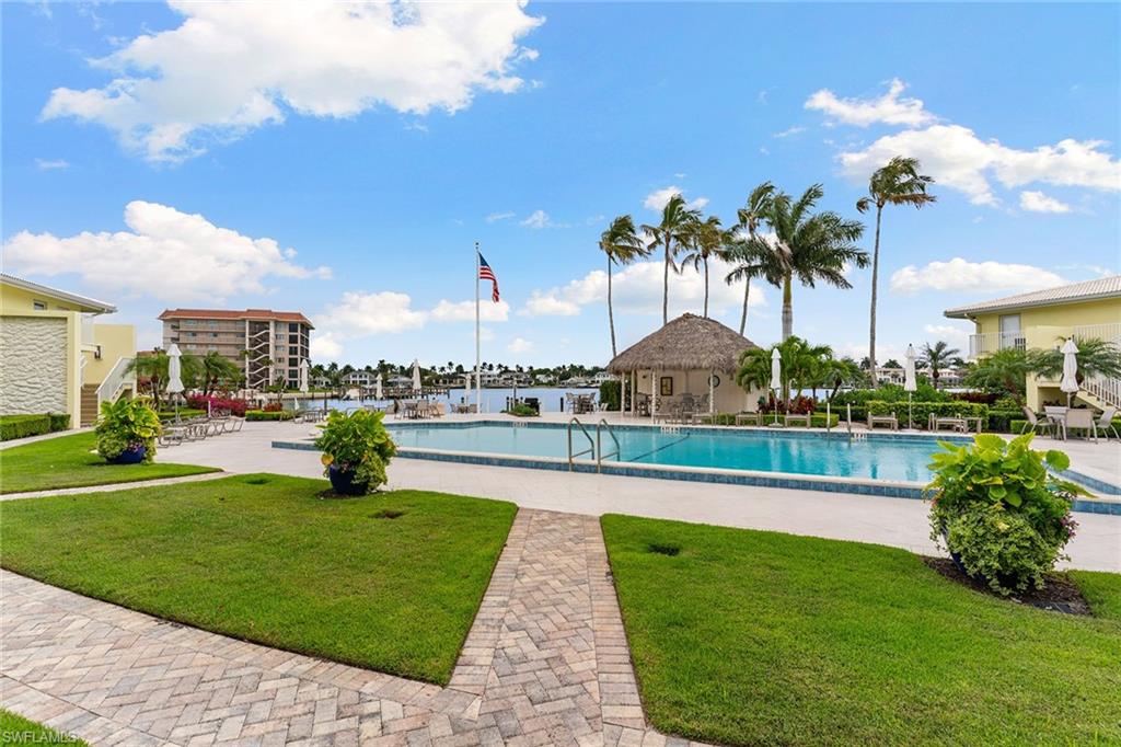 JENNIFER SHORES - Residential