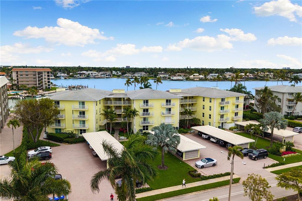 JENNIFER SHORES - Residential