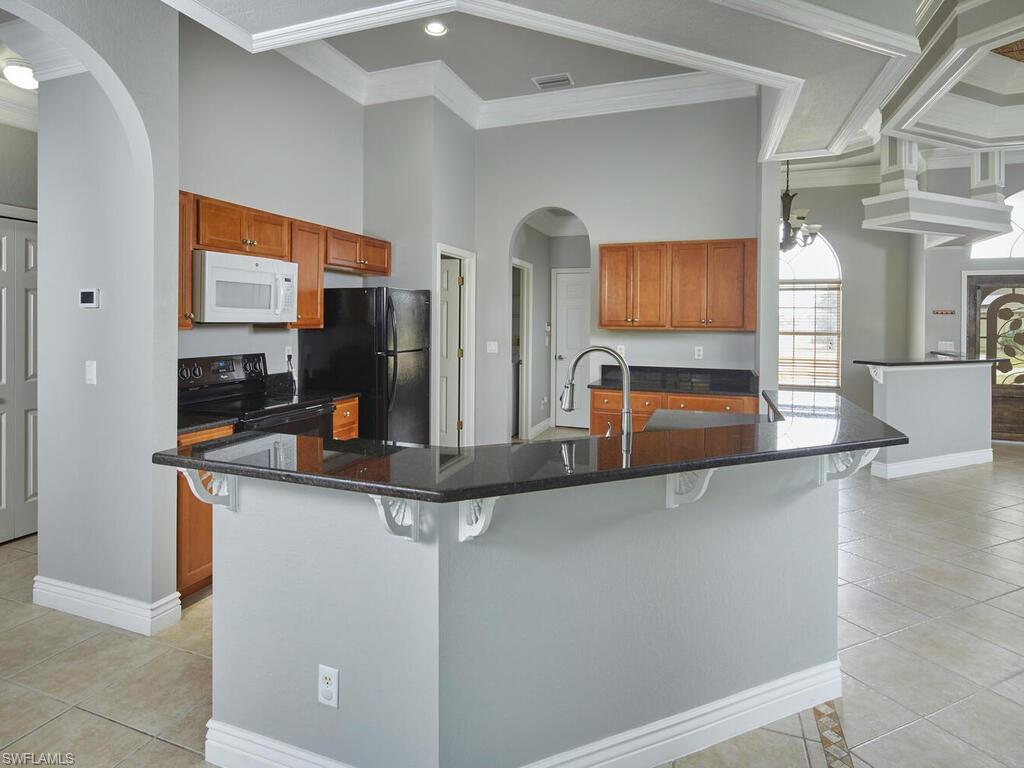 ROYAL PALM GOLF ESTATES - Residential