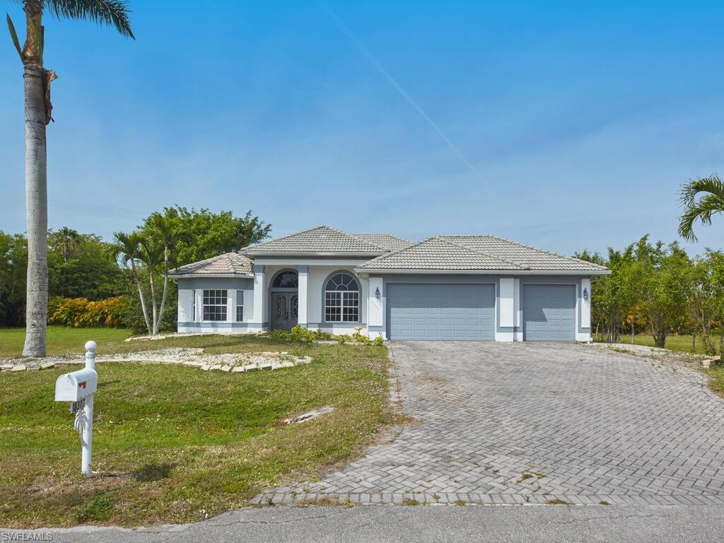 ROYAL PALM GOLF ESTATES - Residential