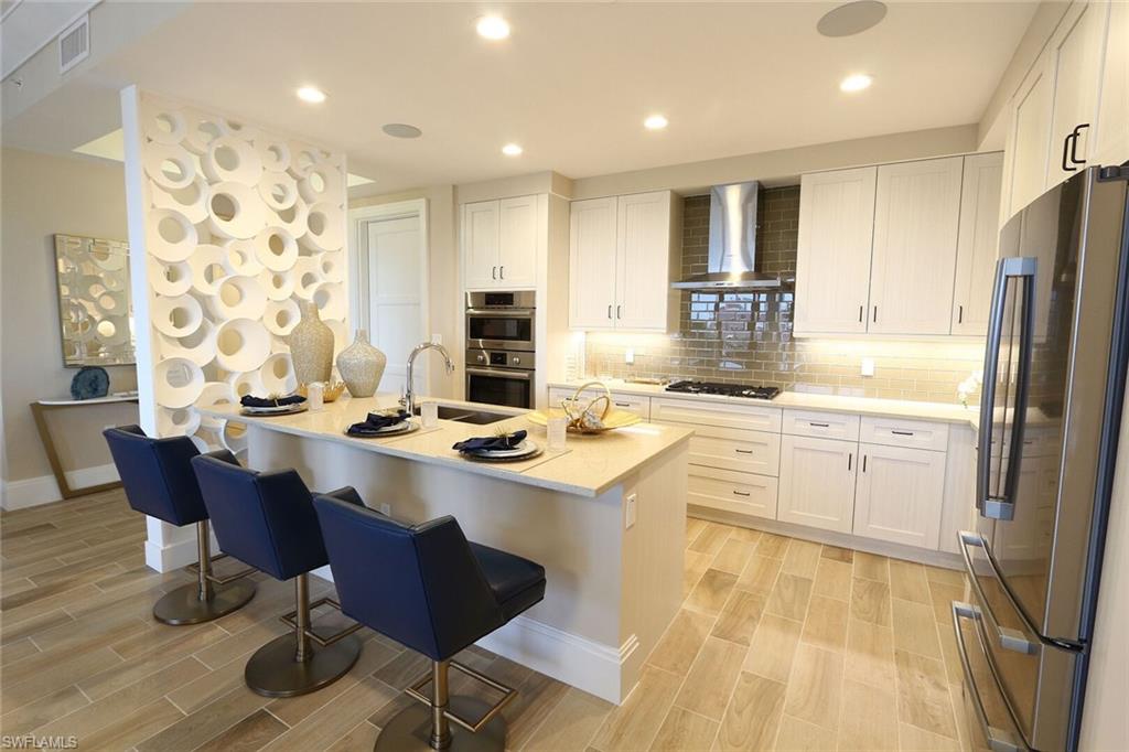 NAPLES SQUARE - Residential Lease