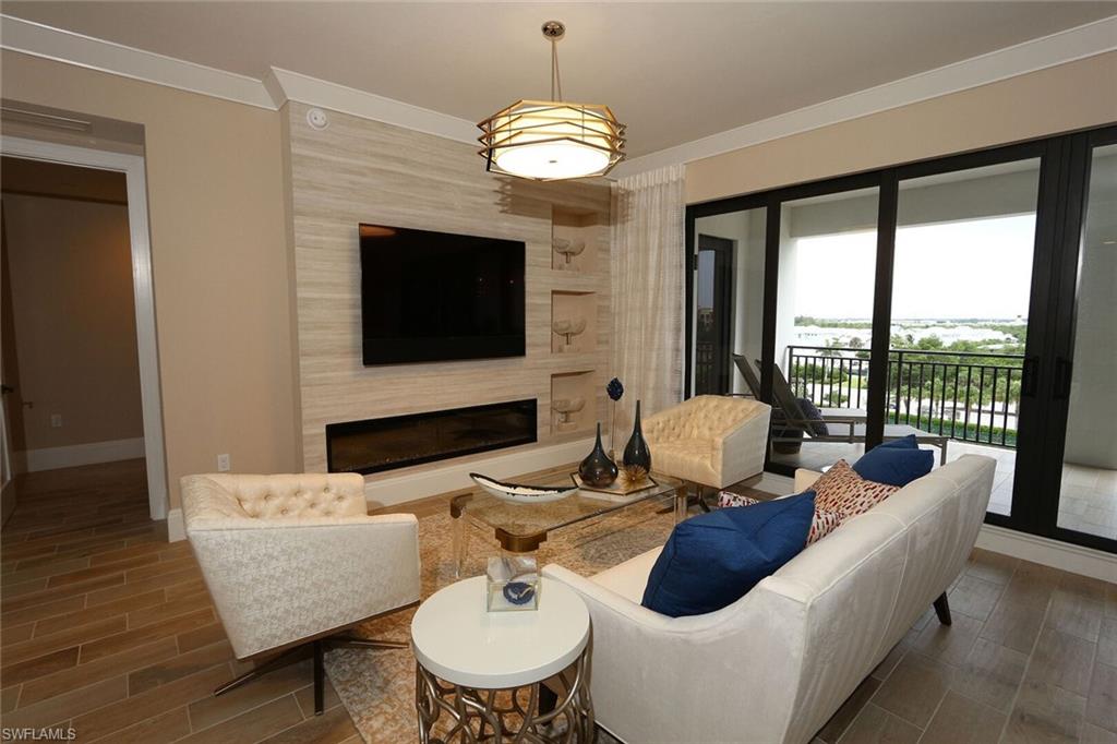 NAPLES SQUARE - Residential Lease