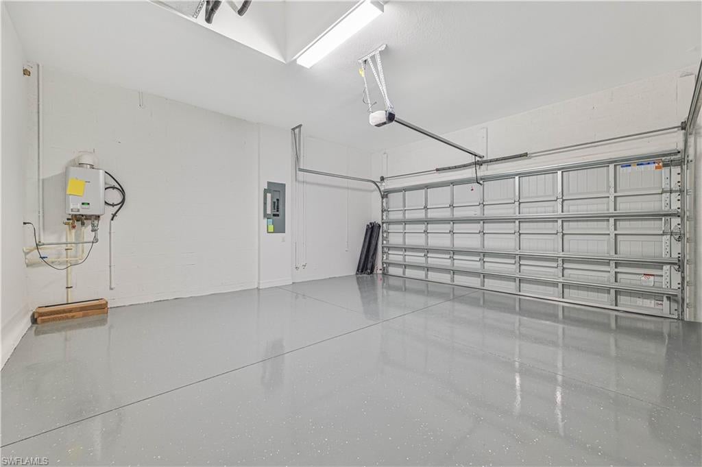 VISTA WILDBLUE - Residential Lease