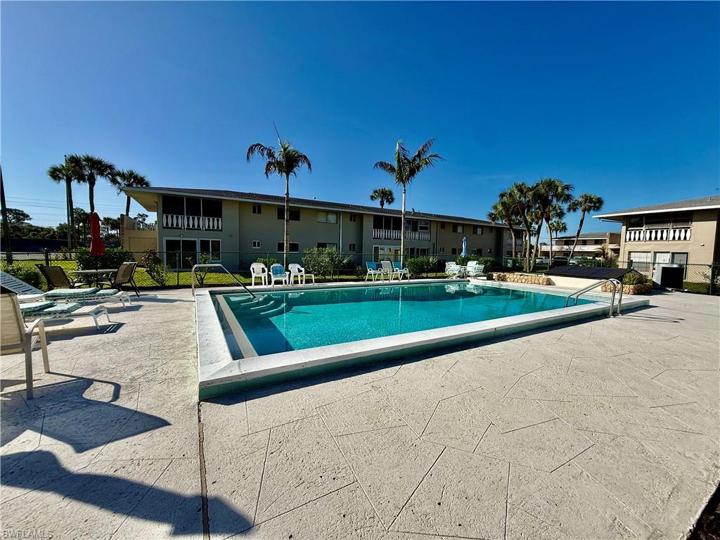 FAIRWAYS CONDO - Residential
