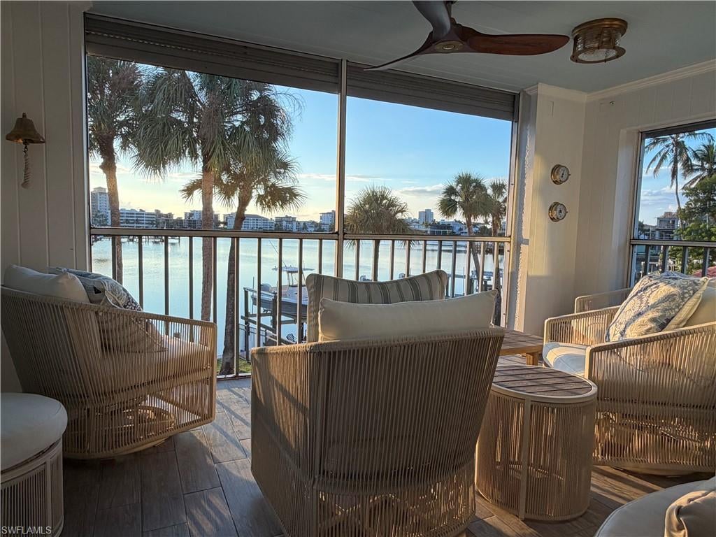 CHATEAU VANDERBILT - Residential Lease