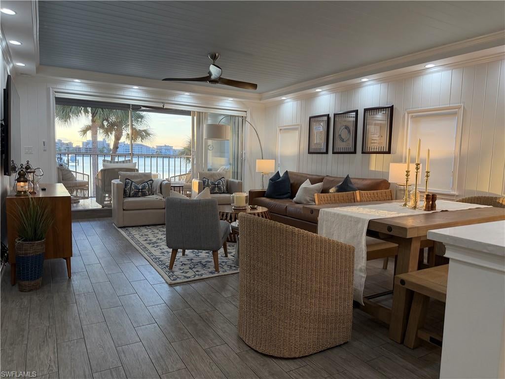 CHATEAU VANDERBILT - Residential Lease