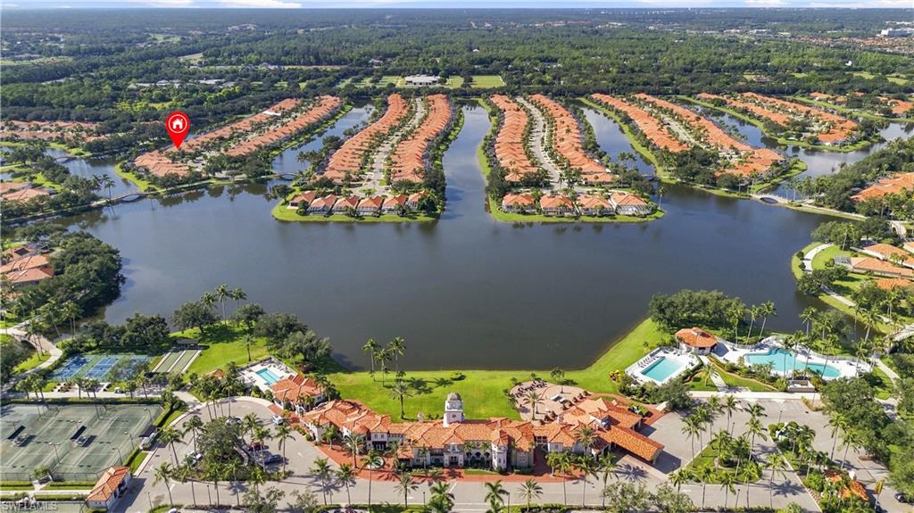 VILLAGE WALK - Residential