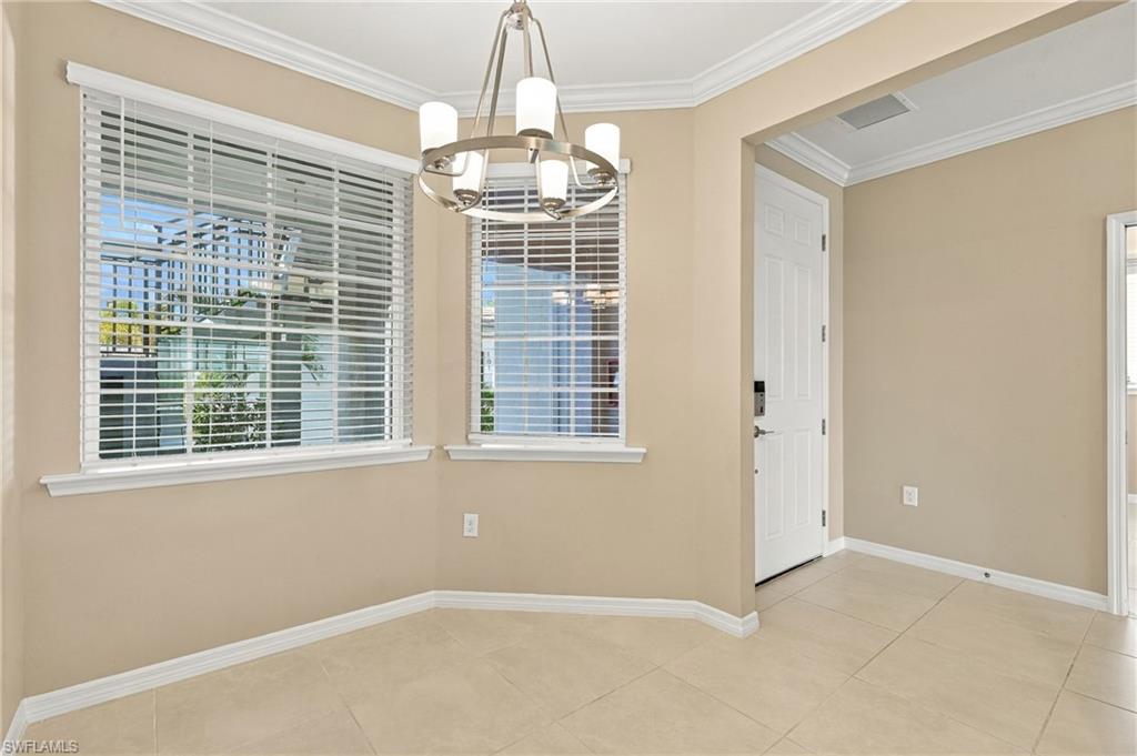 ESPLANADE LAKE CLUB - Residential