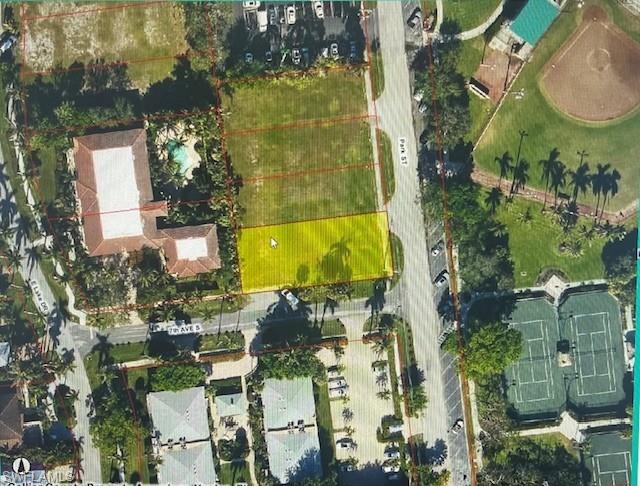 OLDE NAPLES - Land