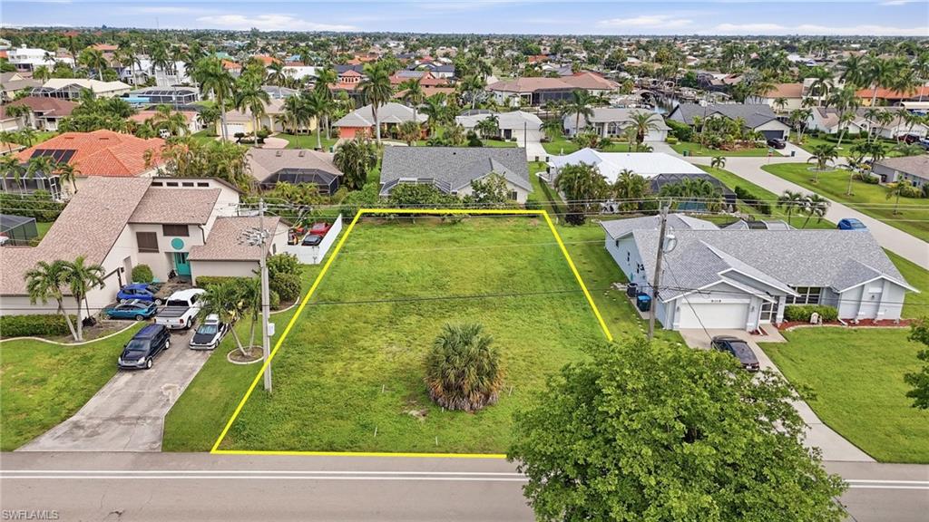 CAPE CORAL - Land
