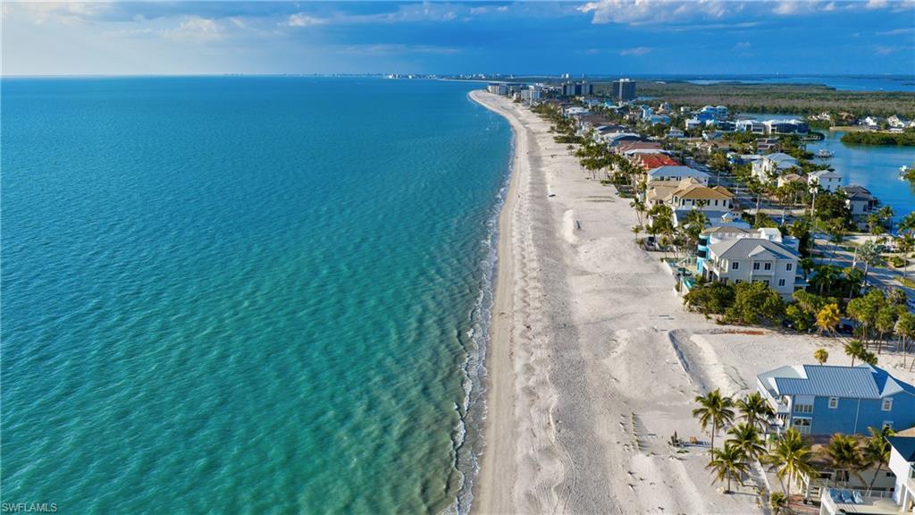 BONITA BEACH - Land