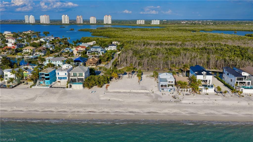 BONITA BEACH - Land