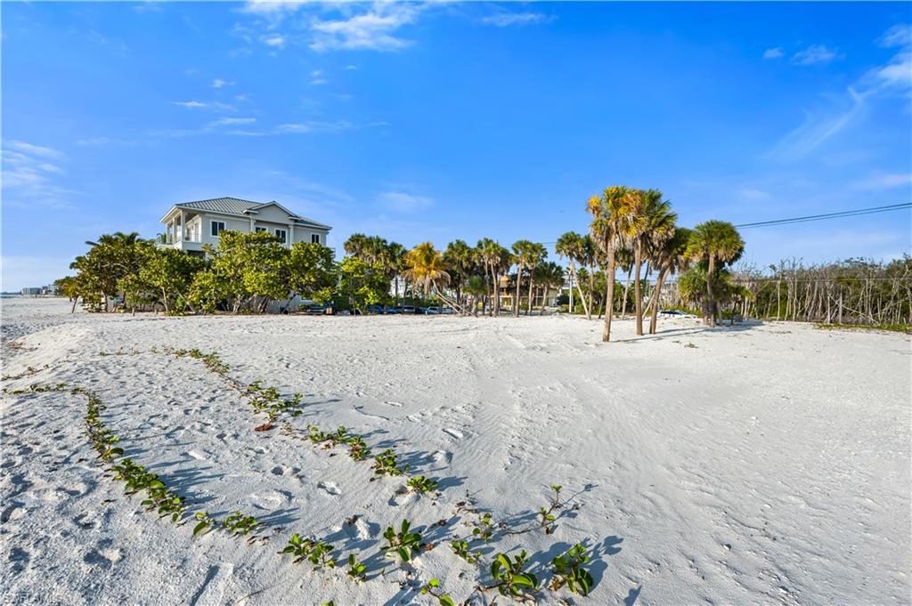 BONITA BEACH - Land