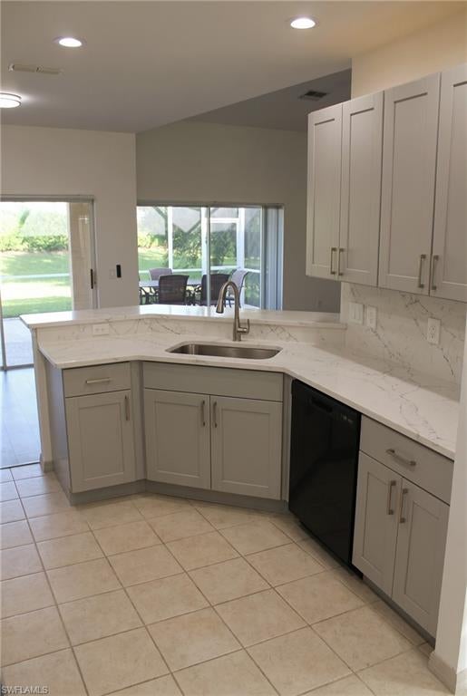 FALCONS GLEN - Residential